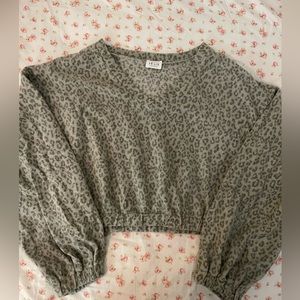 Lelis Collection Soft Grey Leopard Print Long-Sleeve Cropped Sweater